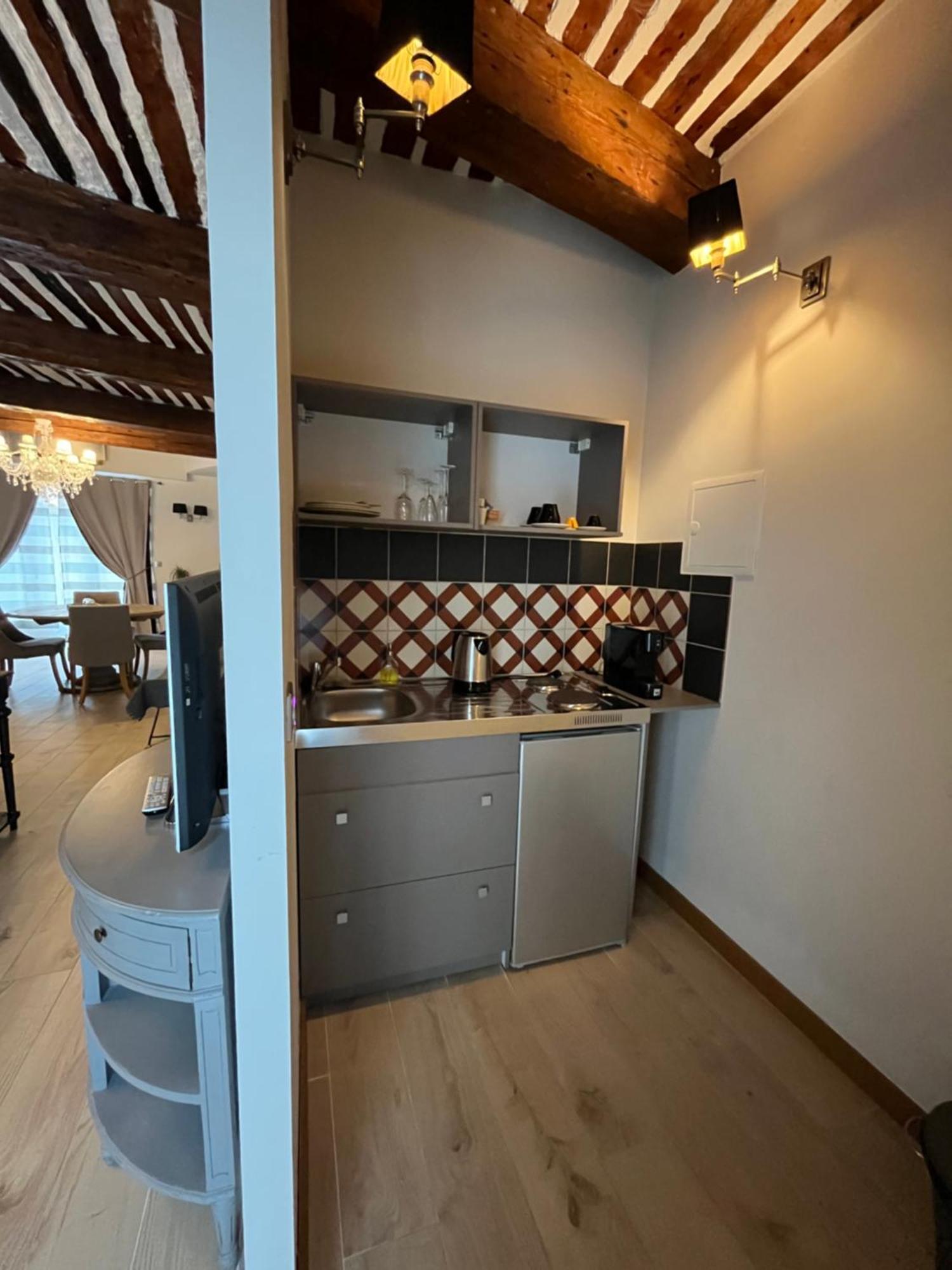 Maison D'Hotes Les Varietes Saint-Rémy-de-Provence Eksteriør bilde