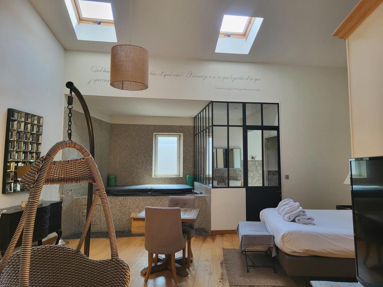 Maison D'Hotes Les Varietes Saint-Rémy-de-Provence Eksteriør bilde